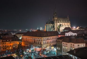 Стоит посетить этой весной: 4 города Европы со средневековой архитектурой и без толп