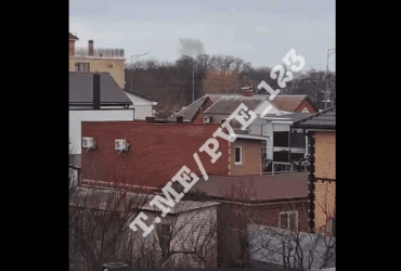 В Ейске, где расположен военный аэродром РФ, произошел мощный взрыв (видео)