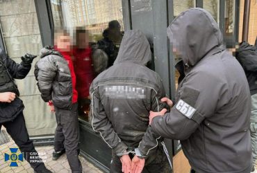 Выбивала деньги у раненого воина ВСУ, обезврежена преступная банда