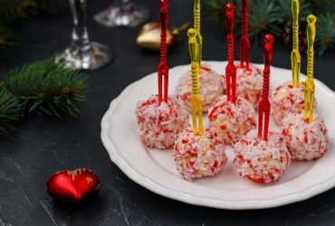 5 крабовых палочек и 2 яйца: простая, но шикарная закуска Рафаэлло