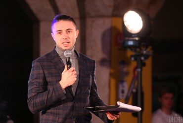 П'яте колесо до воза: Тарас Тополя проїхався по ухилянтах