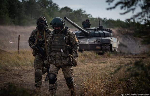 Экстрасенс предсказала опасность для украинцев: "Будут бомбить жилые дома"