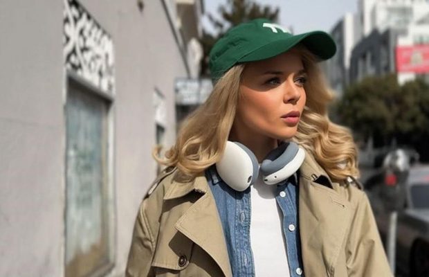 Співачка Аліна Гросу повернулася в Україну