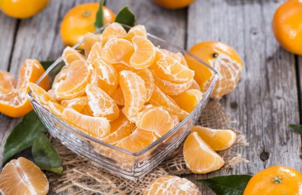 Як зробити кислі мандарини солодкими за 30 секунд: ви про це точно не знали