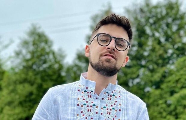 Машину відомого українського співака розбили в Варшаві: "Думаю, це росіяни" (фото)