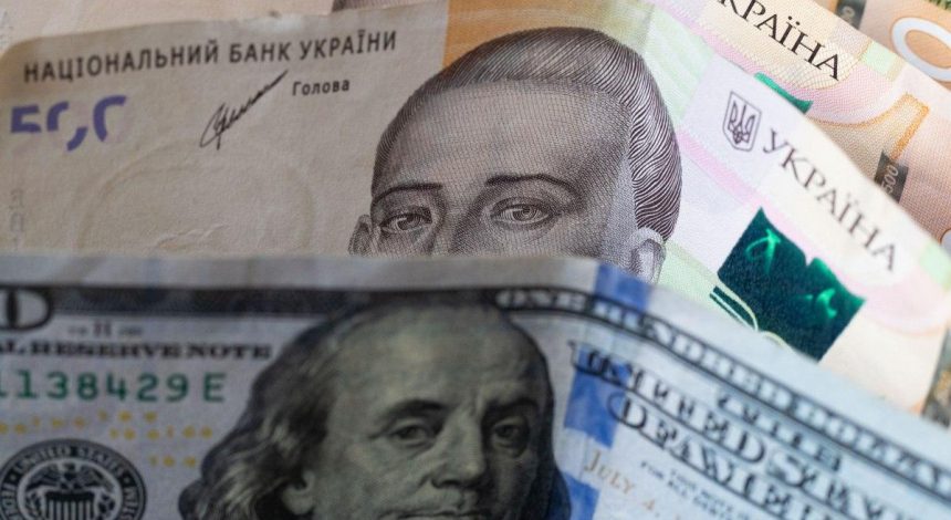 "Взлетит" ли курс доллара в Украине до 50: эксперт дал прогноз