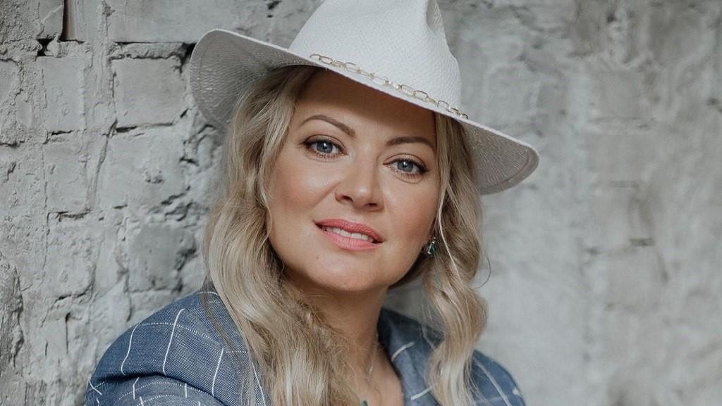 Татьяна Литвинова показала свой дом после мощных взрывов в Киеве / instagram.com Татьяна Литвинова показала свой дом после мощных взрывов в Киеве / instagram.com