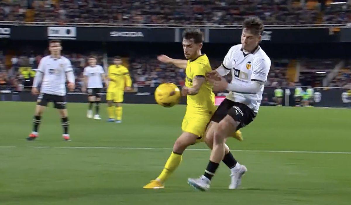 Valencia - Villarreal / Screenshot from MEGOGO broadcast