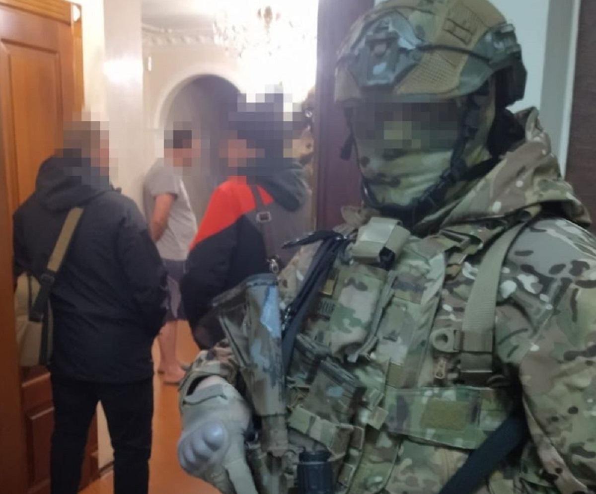 У Києві затримали власника одного з найбільших агрохолдингів / фото з Telegram СБУ У Києві затримали власника одного з найбільших агрохолдингів / фото з Telegram СБУ
