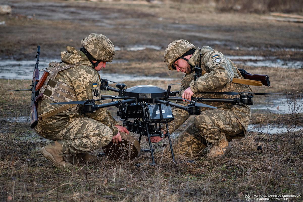 ЗСУ знищили 90% техніки РФ дроновими ударами в районі Кринки, що на лівому березі Херсонщини / фото facebook.com/JointForcesCommandAFU ЗСУ знищили 90% техніки РФ дроновими ударами в районі Кринки, що на лівому березі Херсонщини / фото facebook.com/JointForcesCommandAFU