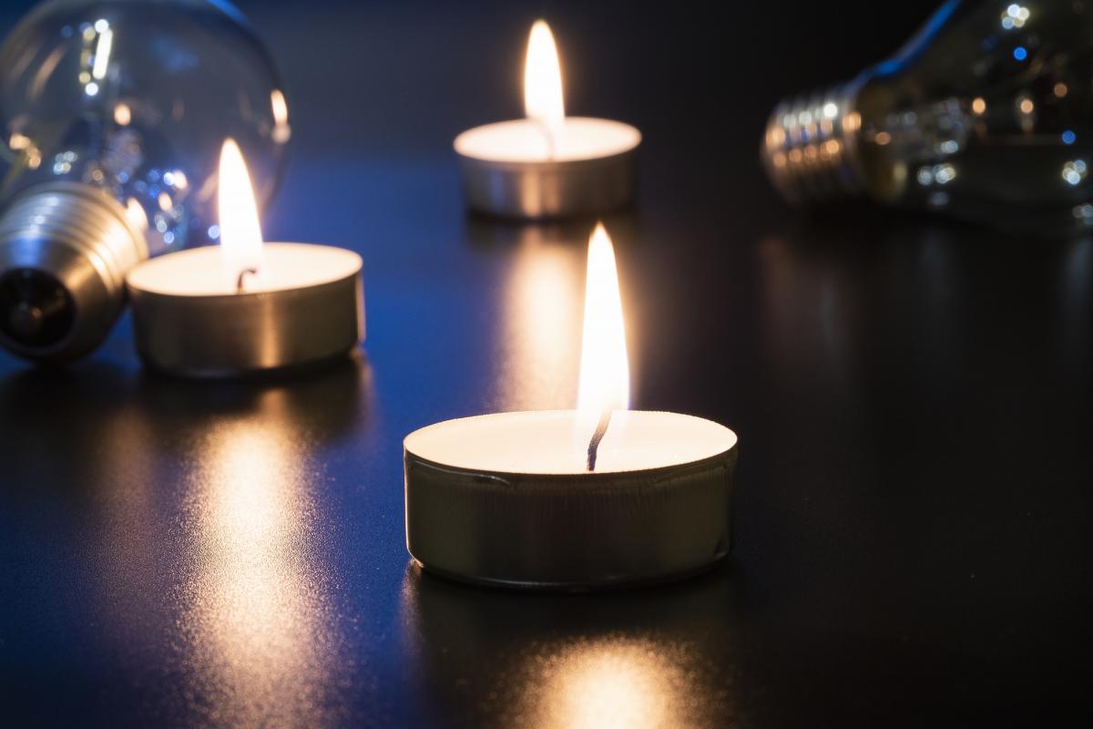 Графіки відключень на 2 січня: коли не буде світла в п'ятницю