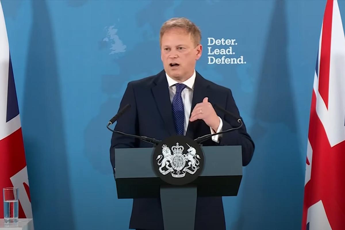 Міністр оборони Великої Британії обіцяє і надалі допомагати Україні у протистоянні РФ / скріншот Міністр оборони Великої Британії обіцяє і надалі допомагати Україні у протистоянні РФ / скріншот