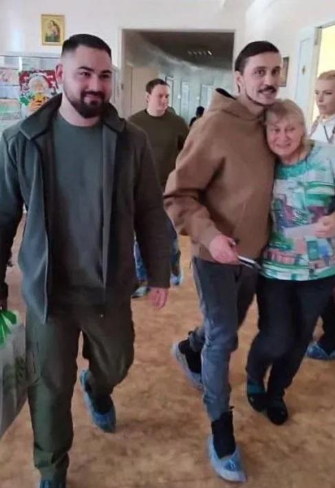 Діма Білан у лікарні на Донбасі / скріншот