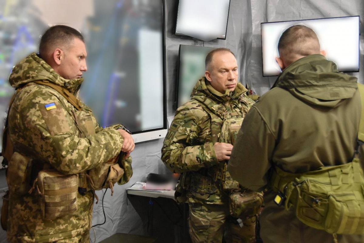 Сирський здійснив чергову робочу поїздку до військових частин, які тримають оборону на Куп’янському напрямку / фото Telegram СИРСЬКИЙ Сирський здійснив чергову робочу поїздку до військових частин, які тримають оборону на Куп’янському напрямку / фото Telegram СИРСЬКИЙ