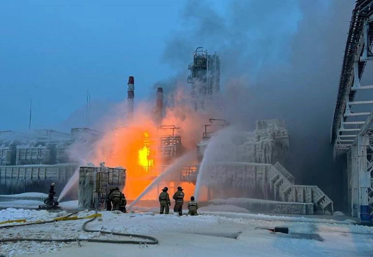 В Ленобласти загорелся газовый терминал / фото t.me/drozdenko_au_lo