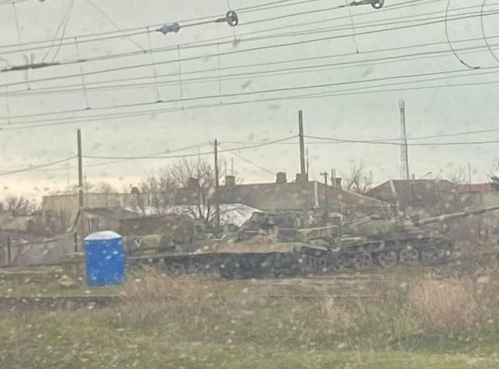 В Крыму оккупанты устроили пункт переброски танков / t.me/atesh_ua В Крыму оккупанты устроили пункт переброски танков / t.me/atesh_ua