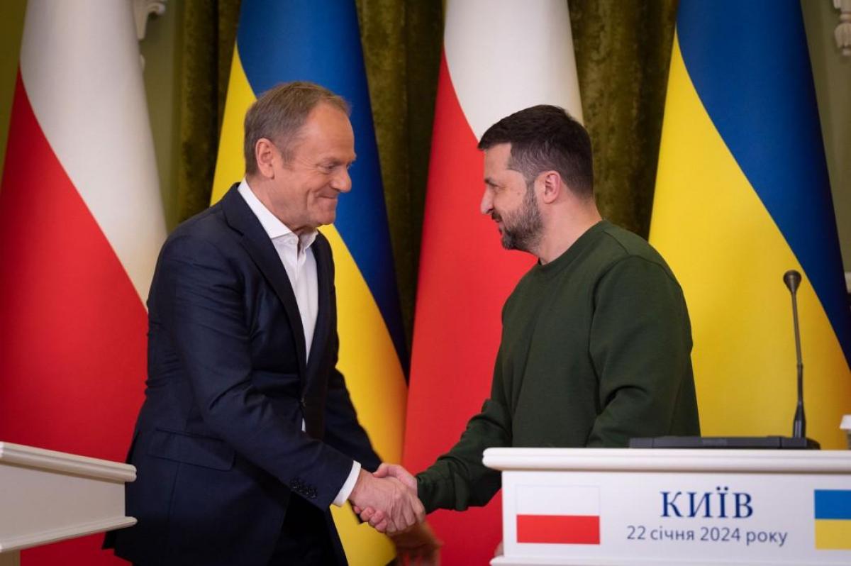 Туск нагадав, що територіальні поступки ніколи не були шляхом до тривалого миру / фото: president.gov.ua Туск нагадав, що територіальні поступки ніколи не були шляхом до тривалого миру / фото: president.gov.ua