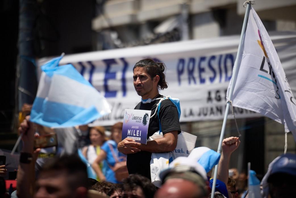 Борги є головною проблемою Аргентини / фото president.gov.ua