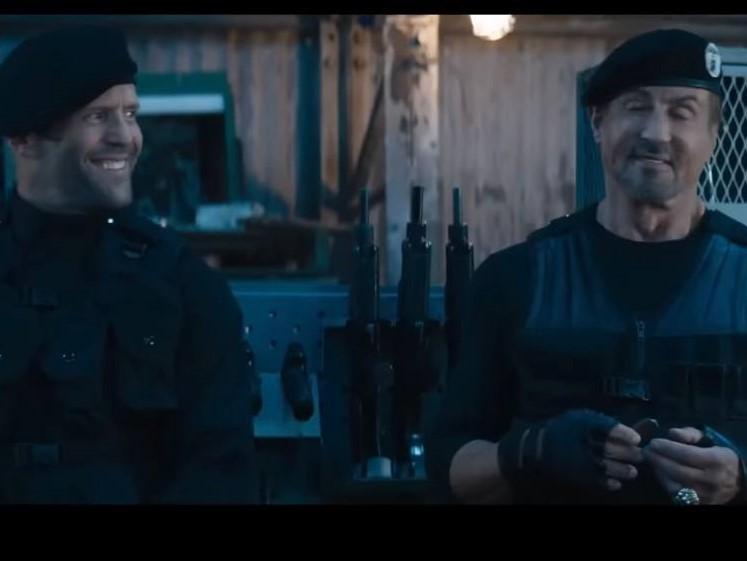 Кадр из фильма "Неудержимые 4" Кадр из фильма "Неудержимые 4"