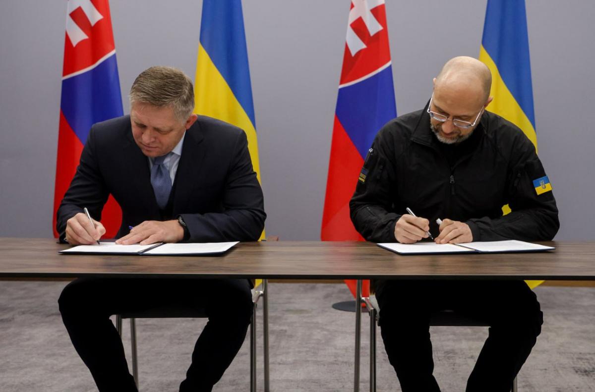 Уряд Словаччини не блокуватиме купівлю Україною зброї та техніки, заявив Шмигаль / фото t.me/Denys_Smyhal Уряд Словаччини не блокуватиме купівлю Україною зброї та техніки, заявив Шмигаль / фото t.me/Denys_Smyhal
