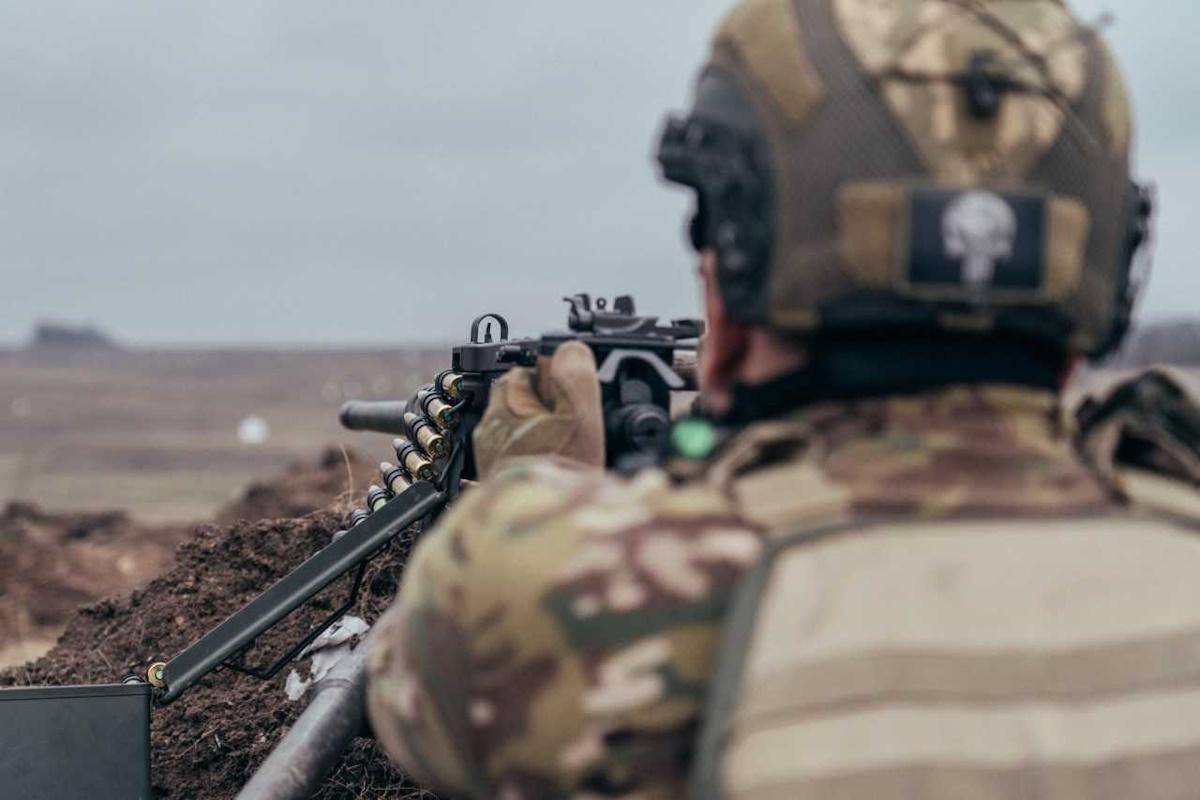 ОККО допомагає ЗСУ зокрема і зброєю ОККО допомагає ЗСУ зокрема і зброєю
