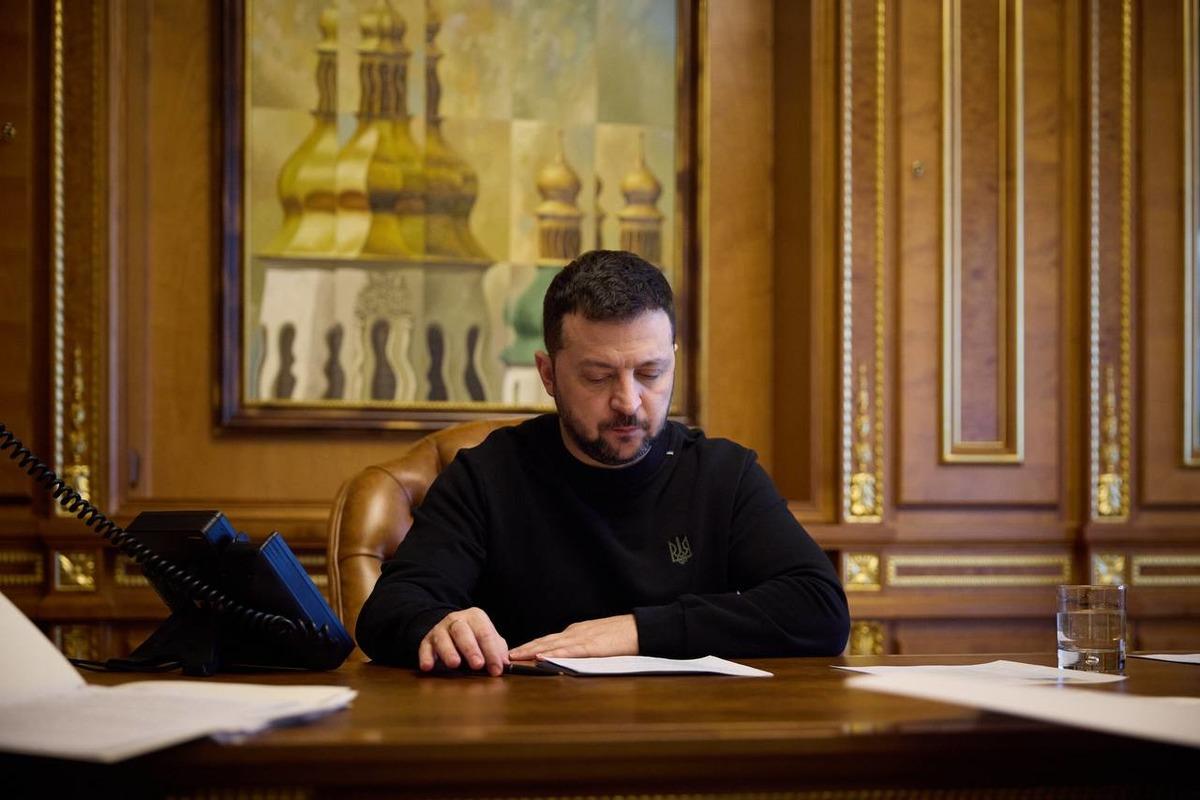 Зеленський підписав указ про надання житла Героям України / фото t.me/V_Zelenskiy_official Зеленський підписав указ про надання житла Героям України / фото t.me/V_Zelenskiy_official
