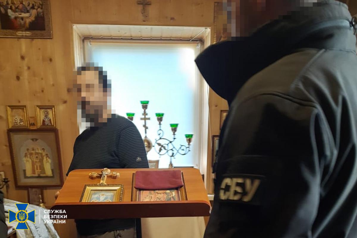 Піп МП поплатився за любов до терористів Захарченка, Гіві та Мотороли: як його покарав суд Піп МП поплатився за любов до терористів Захарченка, Гіві та Мотороли: як його покарав суд