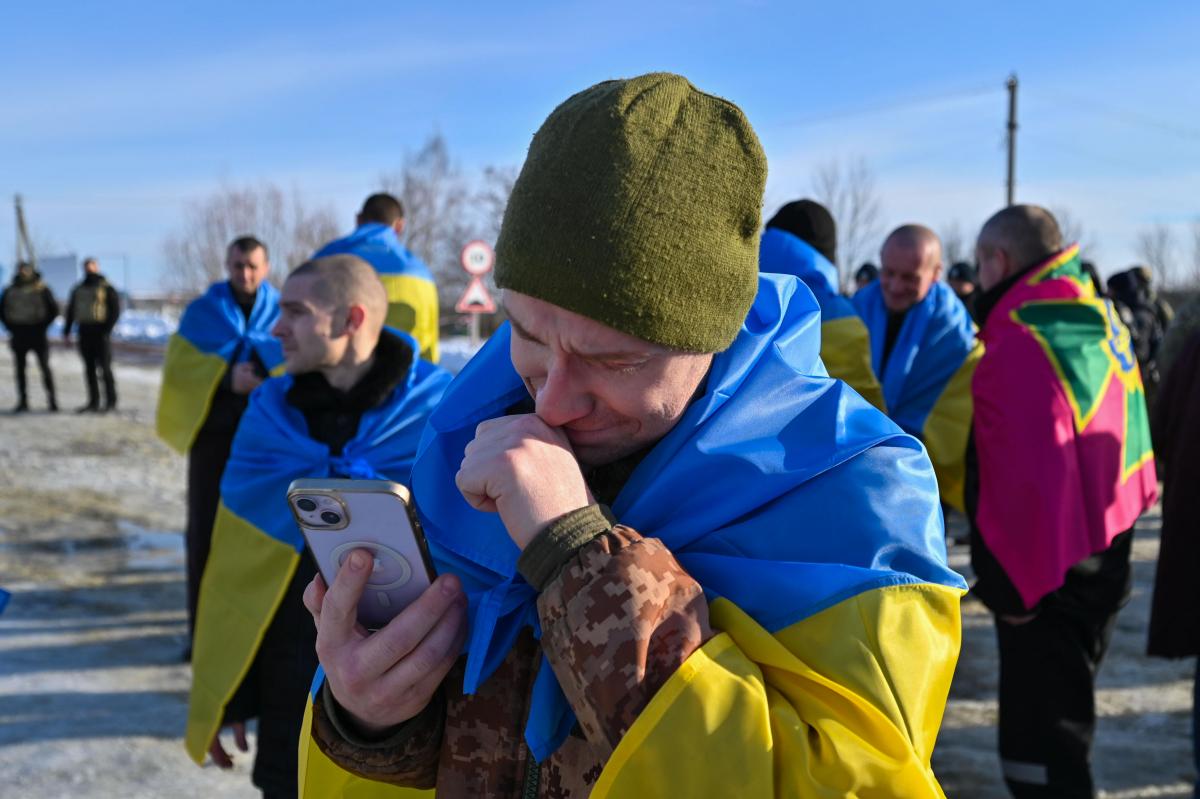 Сьогоднішній обмін був одним з найбільших з початку повномасштабної війни / фото Офіс президента Сьогоднішній обмін був одним з найбільших з початку повномасштабної війни / фото Офіс президента