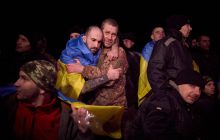 Украина и Россия проведут большой обмен пленными, - Bloomberg