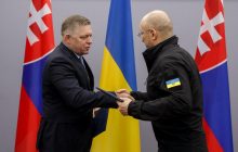 Фицо сообщил, что предложил Шмыгалю "технические решения" по транзиту российской нефти