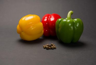 Різниця є: дієтолог розповів про відмінності червоного, жовтого та зеленого перця