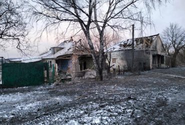 Росіяни вдарили авіабомбами по селу в Харківській області: стало відомо про жертву (фото)