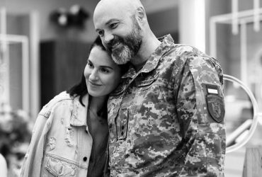 Вперше за рік: Єфросиніна замилувала кадром з відпустки чоловіка-військового