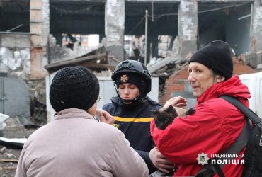 Попри війну: чому пенсіонери залишаються у зруйнованих містах і селах біля фронту