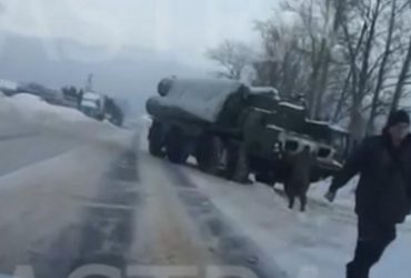 Росія розставляє ЗРК С-300 навколо Пітера (відео)