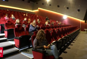 Другий день "зимового кіноринку"