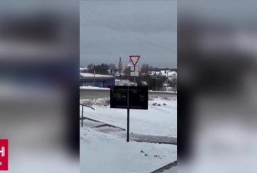 Падение Ил-76: на борту должны были быть российские VIP-персоны, трупов всего пять