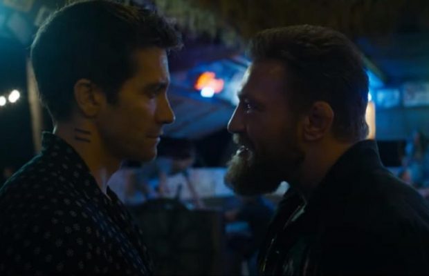 Вышел трейлер "мордобойного" боевика "Дом у дороги" с Джейком Джилленхолом и Конором Макгрегором