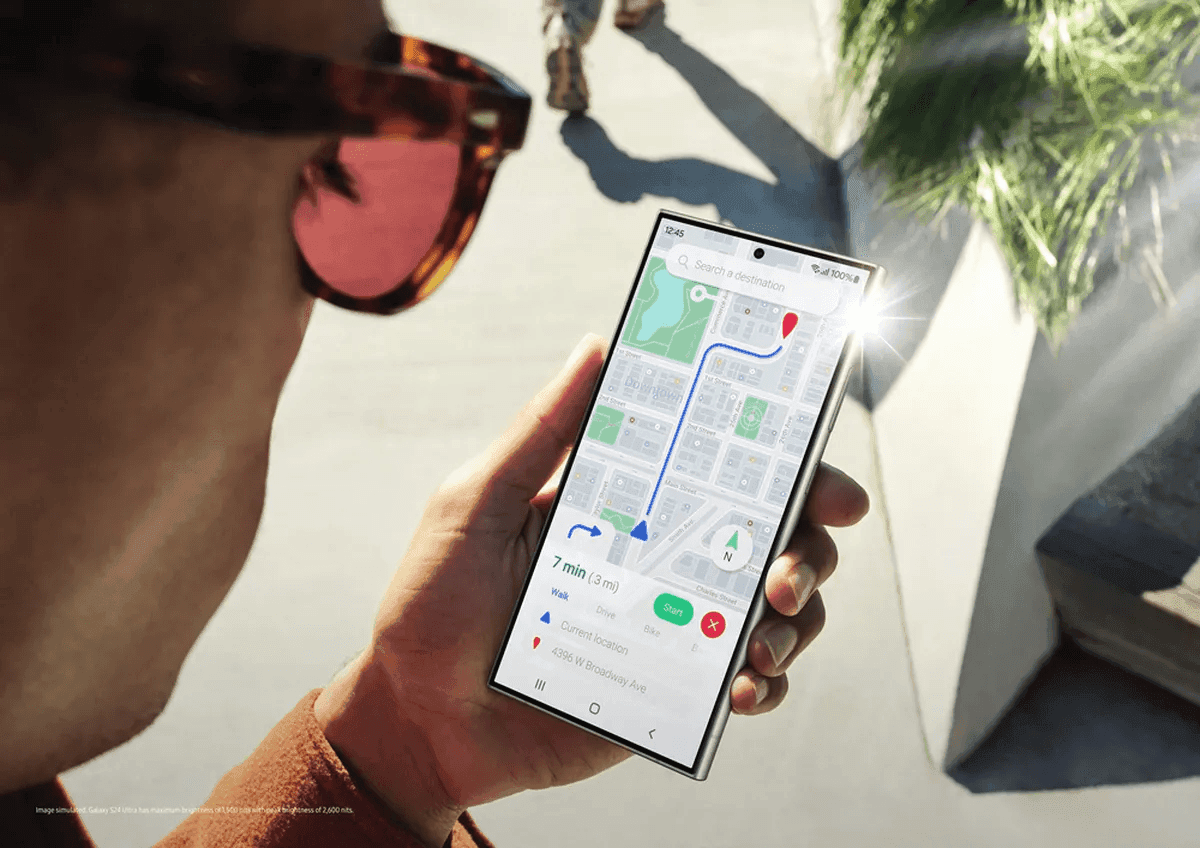 Смартфон Galaxy S24 Ultra має кращий екран на сьогоднішній день / фото Samsung Смартфон Galaxy S24 Ultra має кращий екран на сьогоднішній день / фото Samsung