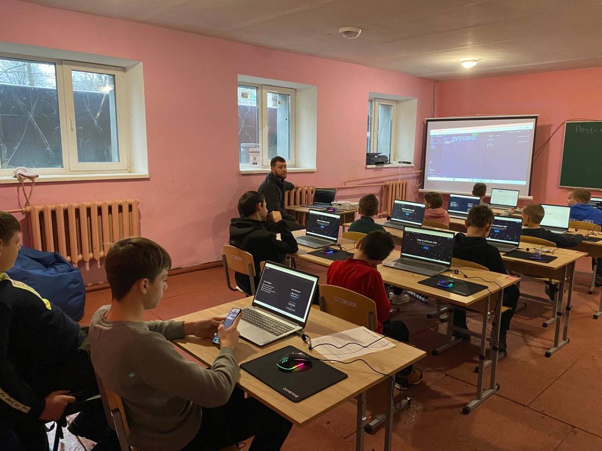 Перші групи почали навчання на безкоштовних курсах Scratch для дітей від Favbet Foundation та Code Club Перші групи почали навчання на безкоштовних курсах Scratch для дітей від Favbet Foundation та Code Club