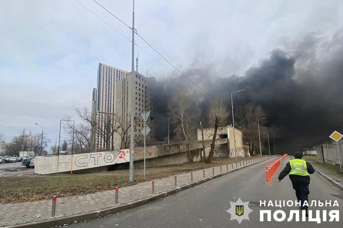 Последствия удара по Киеву 7 февраля / фото полиции Последствия удара по Киеву 7 февраля / фото полиции