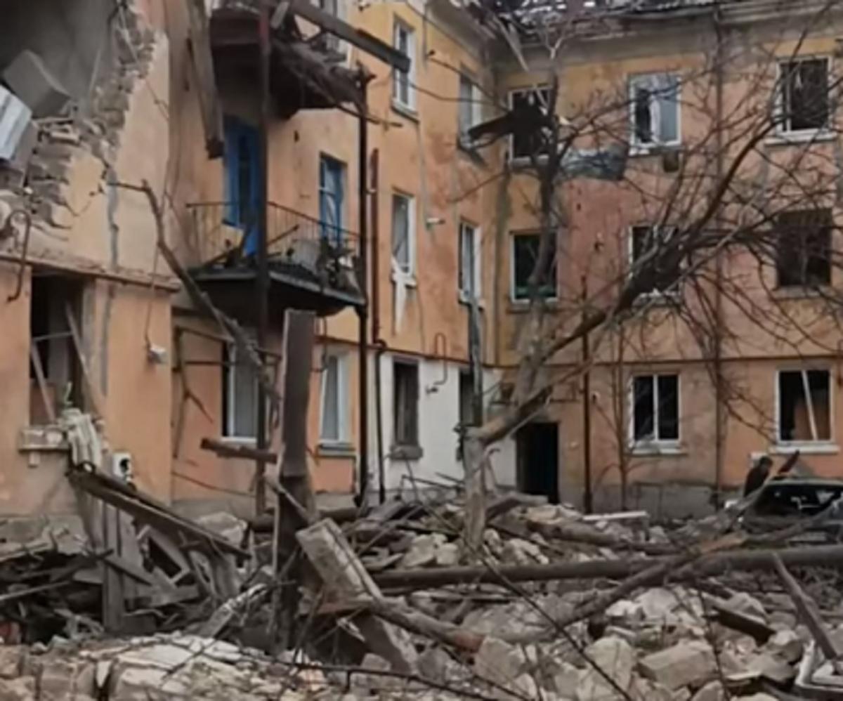 Окупанти вдарили по Селидовому Донецької області / скріншот Окупанти вдарили по Селидовому Донецької області / скріншот