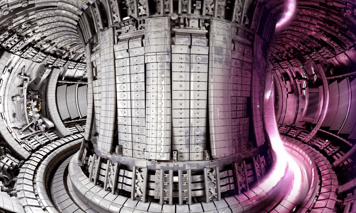Экстремальные условия в реакторе вызывают термоядерные реакции / фото United Kingdom Atomic Energy Authority Экстремальные условия в реакторе вызывают термоядерные реакции / фото United Kingdom Atomic Energy Authority