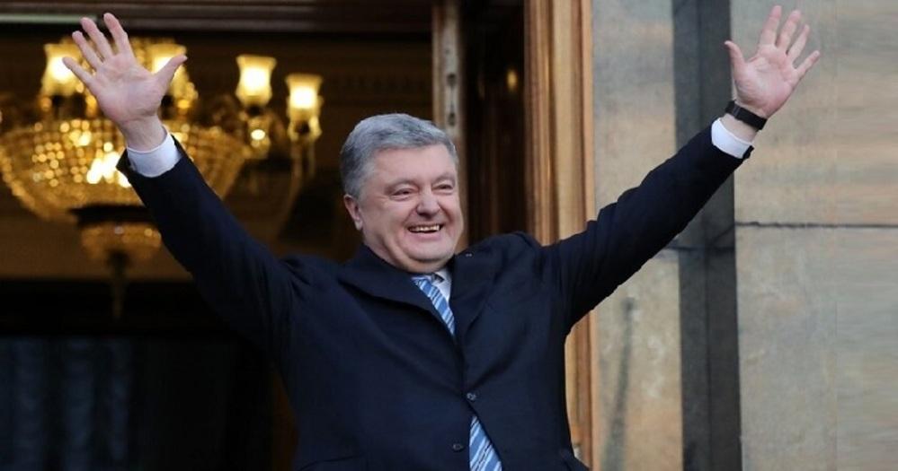 Порошенко может попасть в Книгу рекордов Гиннеса за торговлю углем с 'ЛНР/ДНР', - СМИ Порошенко может попасть в Книгу рекордов Гиннеса за торговлю углем с 'ЛНР/ДНР', - СМИ