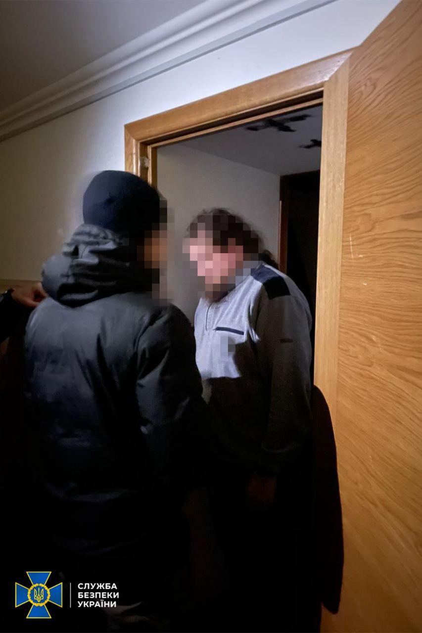 СБУ провела обыски в Киево-Печерской Лавре (фото, видео)