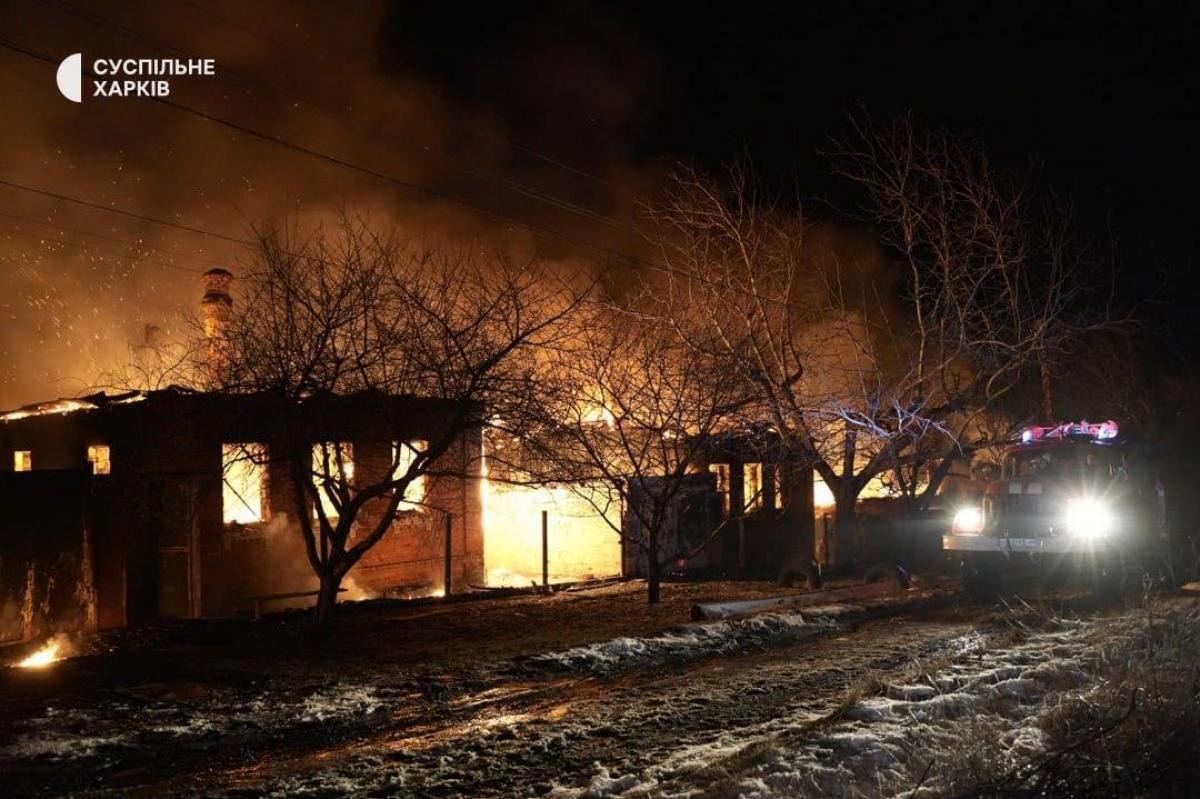 Згоріли понад 15 житлових будинків / фото Суспільне Згоріли понад 15 житлових будинків / фото Суспільне