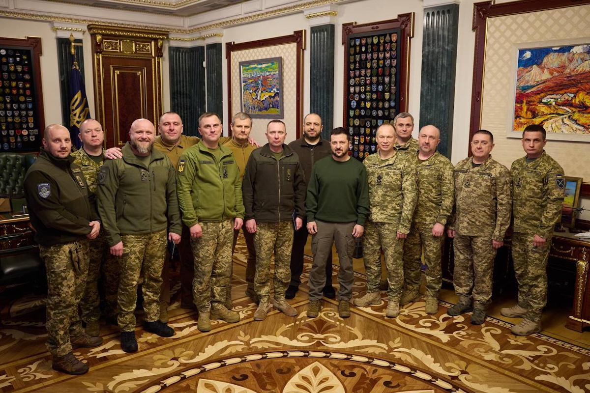 Зеленськмй представив нове командування армії / фото t.me/V_Zelenskiy_official Зеленськмй представив нове командування армії / фото t.me/V_Zelenskiy_official