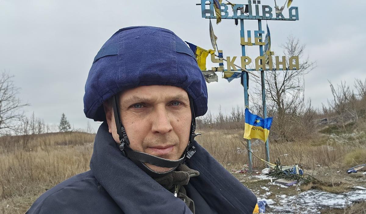 'Авдіївка - це вже не місто. Це уламки, за які досі чіпляються місцеві', - волонтер Влад Маховський 'Авдіївка - це вже не місто. Це уламки, за які досі чіпляються місцеві', - волонтер Влад Маховський