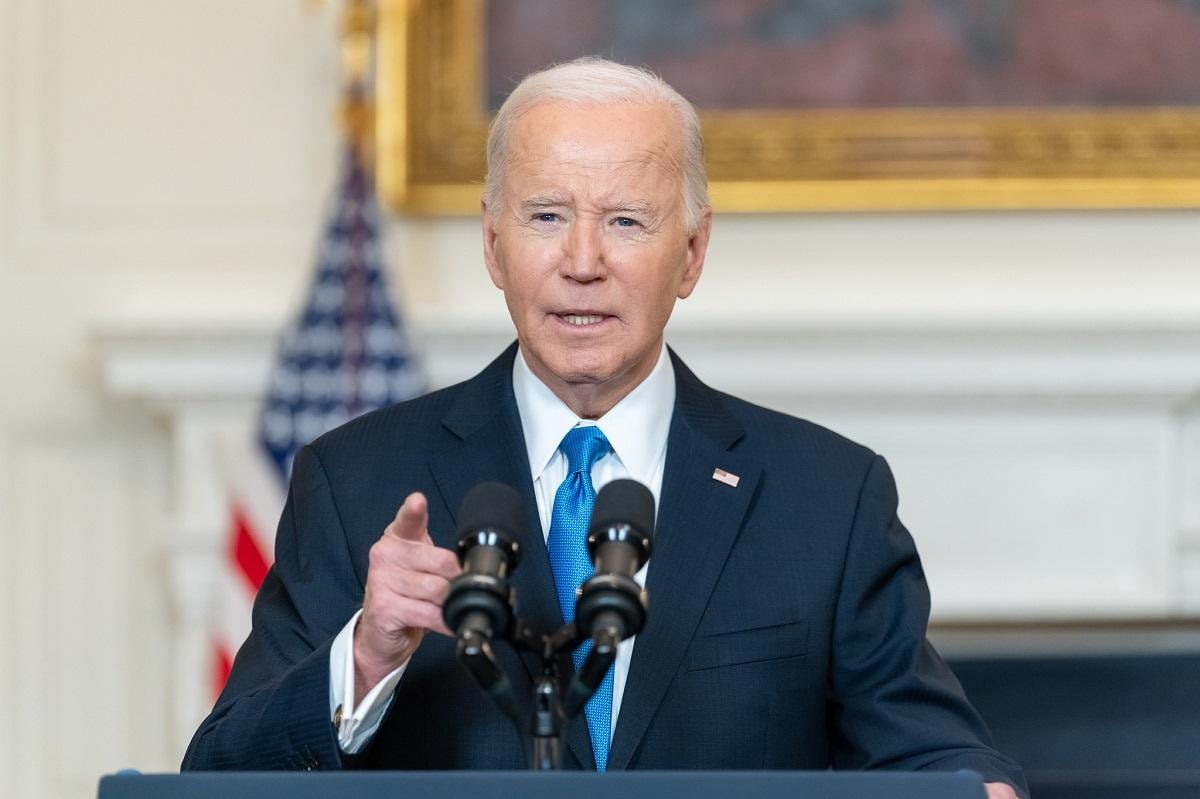 Байден имеет возможность прислать Украине миллионы снарядов / фото The White House Байден имеет возможность прислать Украине миллионы снарядов / фото The White House