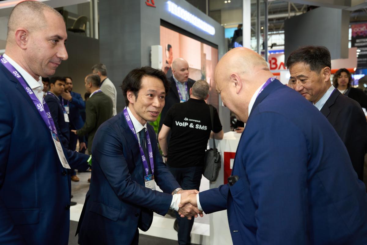 Rakuten Symphony и Kyivstar подписали протокол о намерениях развивать Open RAN для восстановления Украины Rakuten Symphony и Kyivstar подписали протокол о намерениях развивать Open RAN для восстановления Украины
